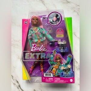 Barbie Extra #10 With DJ Mouse Pet Barbie Doll GXF09